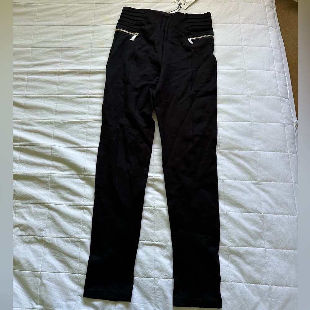 Zara black legging pant, tags on